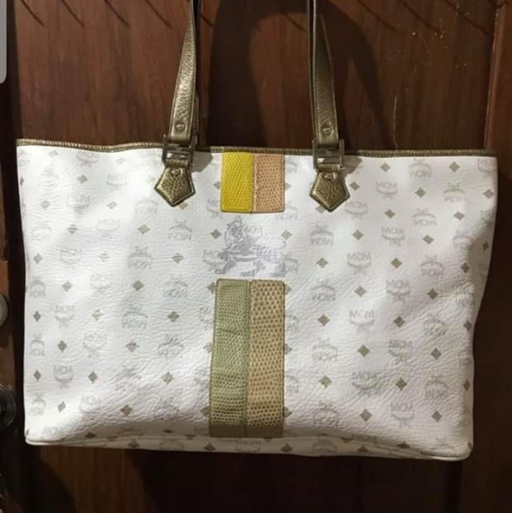 PRELOVED AUTHENTIC MCM PURSE